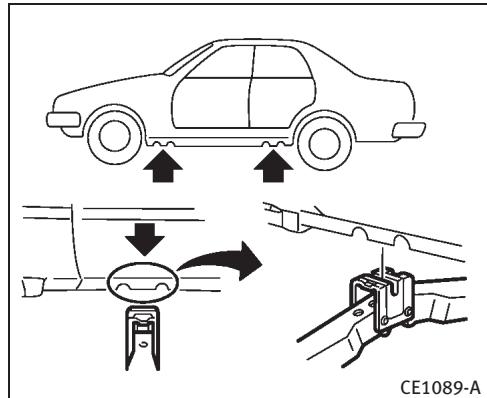 INFINITI M (2011) - ATTENTION - 1