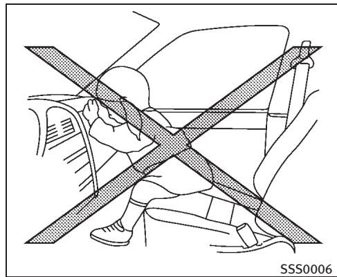 INFINITI M (2011) - ATTENTION - 2