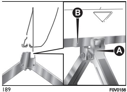 FIAT Doblo 2 Phase 2 (2015-2022) - Procedure de remplacement d'une ROUE - 11