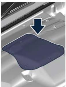 Maserati MC20 Cielo (2022) - Vérification du niveau du liquide de refroidissement moteur - 2