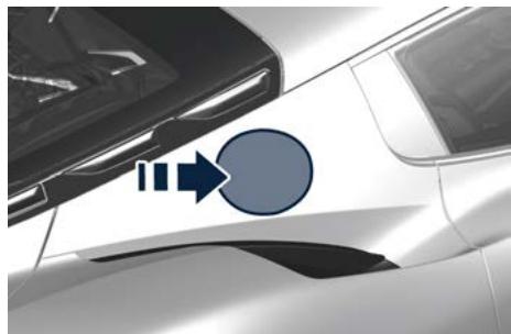 Maserati MC20 Cielo (2022) - Accès au goulot de replissage du réservoir - 1