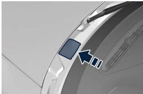Maserati MC20 Cielo (2022) - Contrôle du niveau de liquide de freins - 1