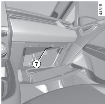 RENAULT Clio 5 (2019-2023) - ÉCLAIRAGE INTÉRIEUR (3/3) - 1