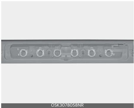 KIA Soul SK3-3 Phase 2 (2023) - Remplacement de l'ampoule du feu stop surelevé (type ampoule) - 3