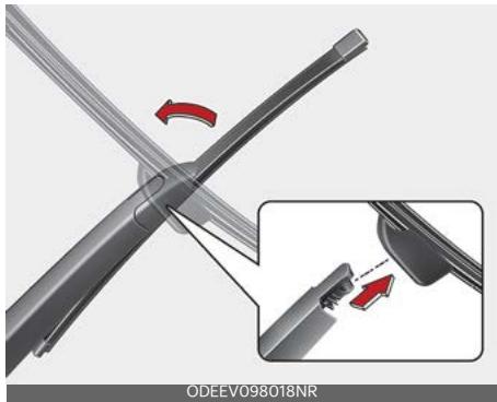 KIA Soul SK3-3 Phase 2 (2023) - Remplacement du balai d'essuie-glace de lunette arrière - 1