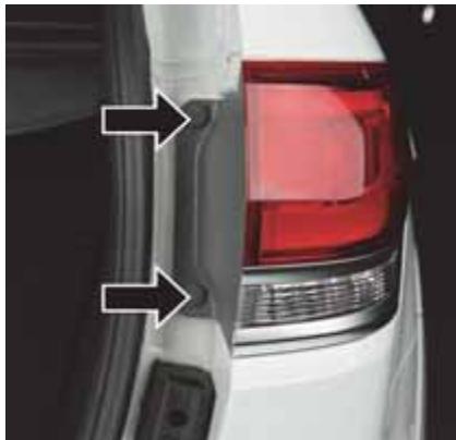 JEEP Grand Cherokee WK2 (2017-2021) - Feux arrêté, deux stop et clignotants - 1