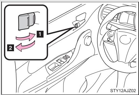 Scion IQ (2012) - Bouton de verrouillage centralisé des portes - 3