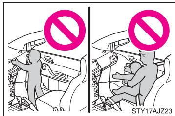 Scion IQ (2012) - Précautions à prendre avec les sacs de sécurité gonflables SRS - 2