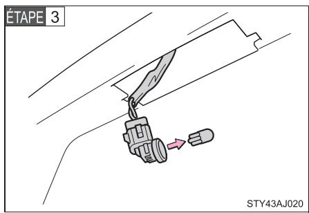 Scion IQ (2012) - Éclairage de plaque d'immatriculation - 3