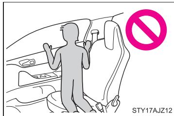 Scion IQ (2012) - Précautions à prendre avec les sacs de sécurité gonflables SRS - 4