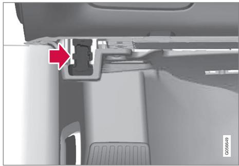 VOLVO V60 2 - Branchement d'équipements à la prise diagnostic de la voiture - 1