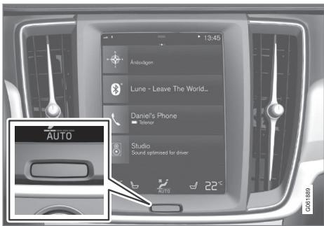 VOLVO V60 2 - Activer et désactiver l'écran central - 1