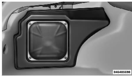 DODGE Charger LX (2006-2010) - Chaîne AUDIO kickermd HAUTE performance avec système à son ambiophonique selectionnable (DSS) - SELON l'équipement - 1