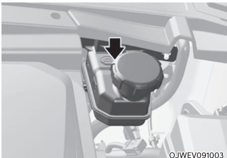 Genesis GV60 (2021-2025) - Vérification du niveau de liquide de frein - 1