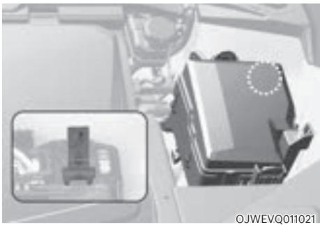 Genesis GV60 (2021-2025) - Commutateur d'extinction d'urgence de la batterie à haute tension - 1