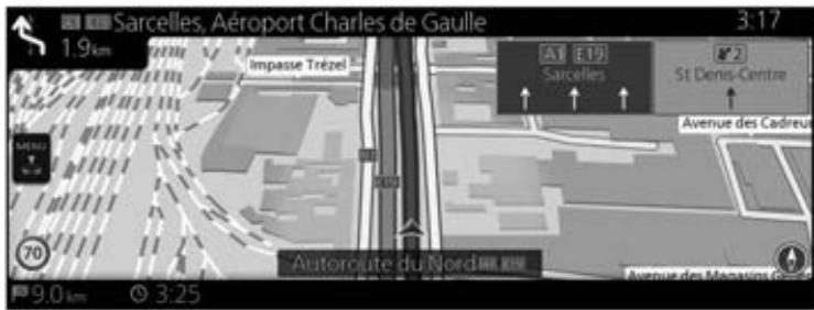 MAZDA CX-30 (2019) Système de navigation - Renseignements sur les voies et les panneaux de signalisation (Type A) - 2