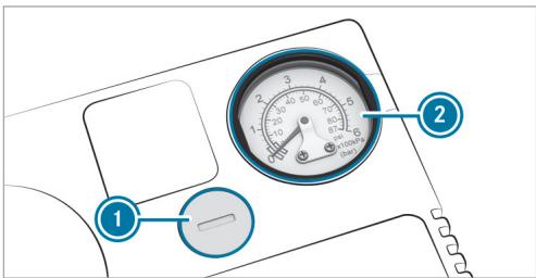 Mercedes-Benz Classe E Break (2023) - ATTENTION Risque d'accident en cas de non-obtention de la pression de pneu indiquée - 1