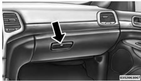 JEEP Grand Cherokee WK2 Phase 2 (2013-2017) - Boîte à gants - 1
