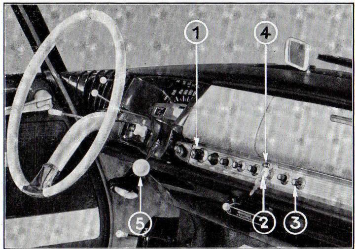CITROEN ID 19F BREAK FAMILIALE COMMERCIALE (1957-1975) - Démarrage. - 1