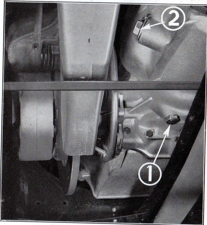 CITROEN ID 19F BREAK FAMILIALE COMMERCIALE (1957-1975) - Lubrification du moteur. - 1