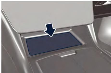 Maserati Grecale (2022) - Chargeur sans fil (2) - 1