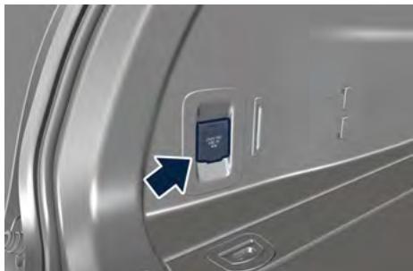 Maserati Grecale (2022) - Prise de courant dans le coffre à bagages - 2