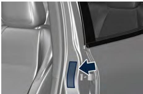 Maserati Grecale (2022) - Étiquette d'homologation du vehicule (non valable pour le marché japonais) - 1