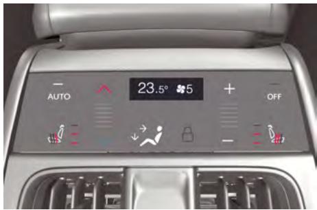 Maserati Grecale (2022) - Commandes arrêté de climatisation - 1