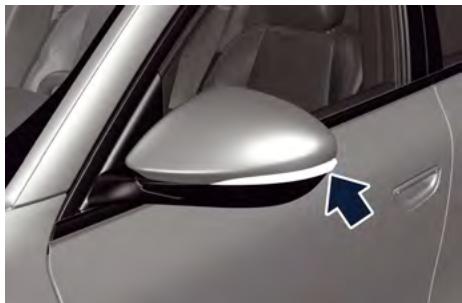 Maserati Grecale (2022) - Phare directionnel à LED. - 5