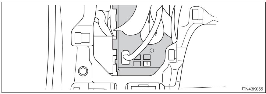Scion tC 2 (2012) - Tableau de bord cote conducteur - 1