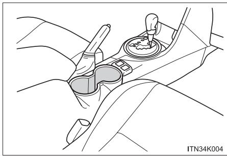 Scion tC 2 (2012) - Porte-gobelets - 1