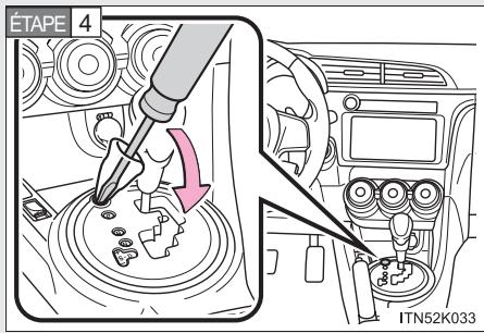Scion tC 2 (2012) - S'il est impossible de déplacer le/selecteur de vitesses de la position P (transmission automatique) - 1