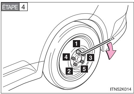 Scion tC 2 (2012) - Installation du pau de secours - 4