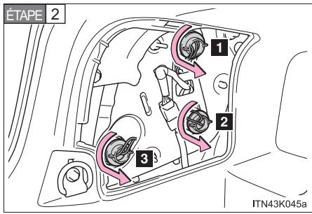 Scion tC 2 (2012) - Feux de stationnement et feux de gabarit avant - 4