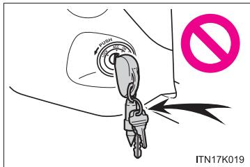 Scion tC 2 (2012) - Precautions relatives aux coussins gonflables SRS - 3