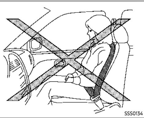 NISSAN Rogue (2022) - PRÉCAUTIONS RELATIVES À L'UTILISATION DES CEINTURES DE SÉCURITÉ - 3