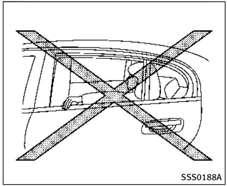 INFINITI Q70 (2015) - ATTENTION - 4