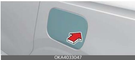 KIA Carnival (2025) - Ouverture de la trappe de rem- plissage de carburant - 1