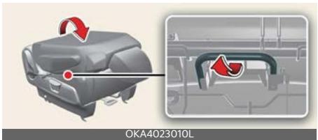 KIA Carnival (2025) - Retrait du siège (2ème rangée) - 2