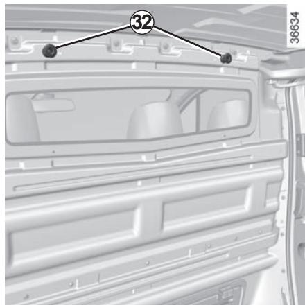 RENAULT Trafic 3 (2022) - RANGEMENTS, AMÉNAGEMENTS HABITACLE (9/10) - 2