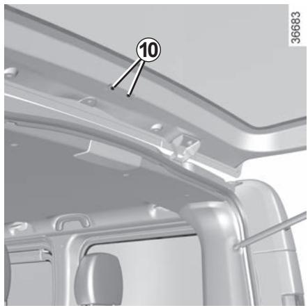 RENAULT Trafic 3 (2022) - FEUX ARRÈRE : remplacement des lampes (4/4) - 1