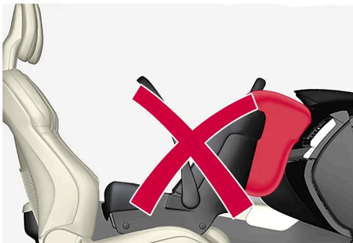 VOLVO S60 (2025) - Placement d'une protection pour enfant - 1