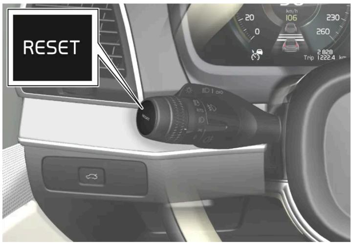 VOLVO S60 (2025) - Remettre le compteur journalier à zéro à l'aide du levier au volant - 1