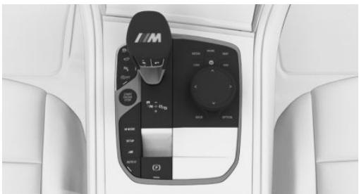 BMW BMW M8 GRAN COUPÉ (2022) - Touchedanslevehicule - 1