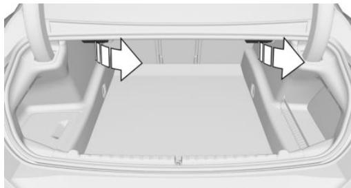 BMW BMW M8 GRAN COUPÉ (2022) - Depuis le compartment à bagages - 1