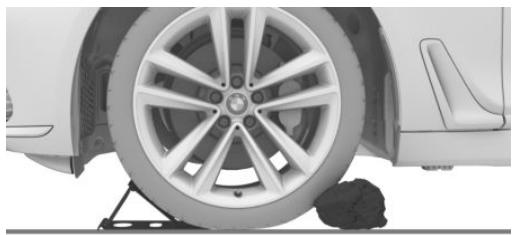 BMW BMW M8 GRAN COUPÉ (2022) - Sur surface plane - 1