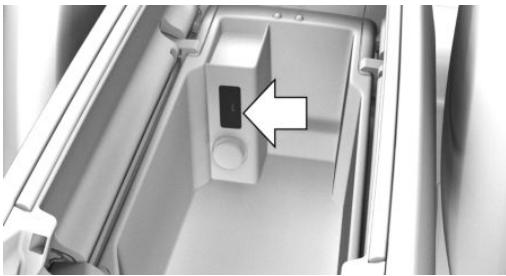 BMW BMW M8 GRAN COUPÉ (2022) - Dans l'accouvoir central - 1