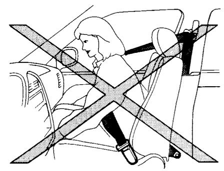 NISSAN Versa (2025) - Sac gonflable de protection pour les genoux du conducteur et du passager avant - 4