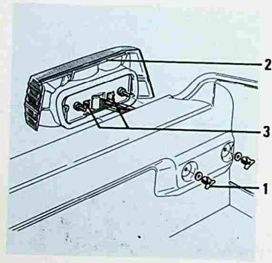 RENAULT 25 (1984-1988) - Projecteurs additionnels - 1