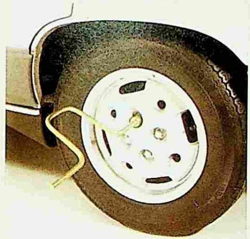 RENAULT 25 (1984-1988) - Pour la remise en place : - 1